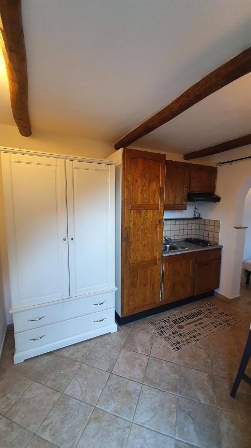Il Girasole Bed & Breakfast Semorile Bagian luar foto